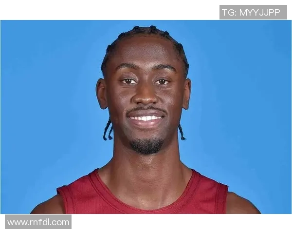 卡里斯勒韦尔如何在NBA赛场上展现个人魅力与团队价值